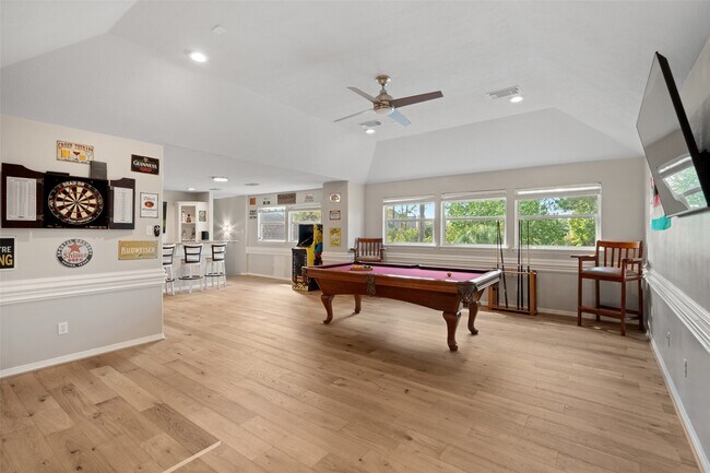 Building Photo - 25307 Piney Bend Ct