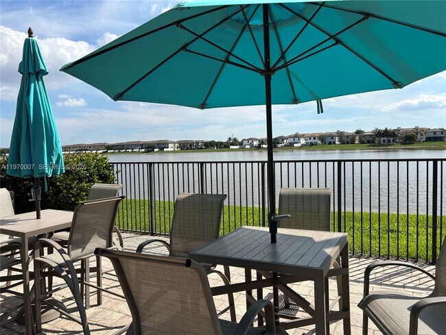 Building Photo - 10371 West 33rd Ct