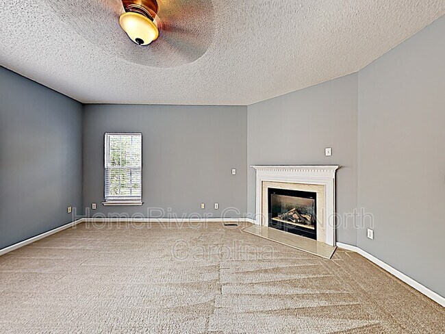 Building Photo - 9706 Ashburton Dr
