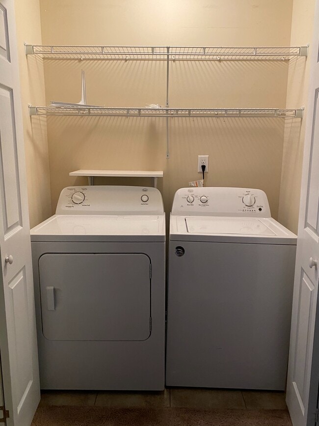 Building Photo - 118 Magnolia Plantation Trce