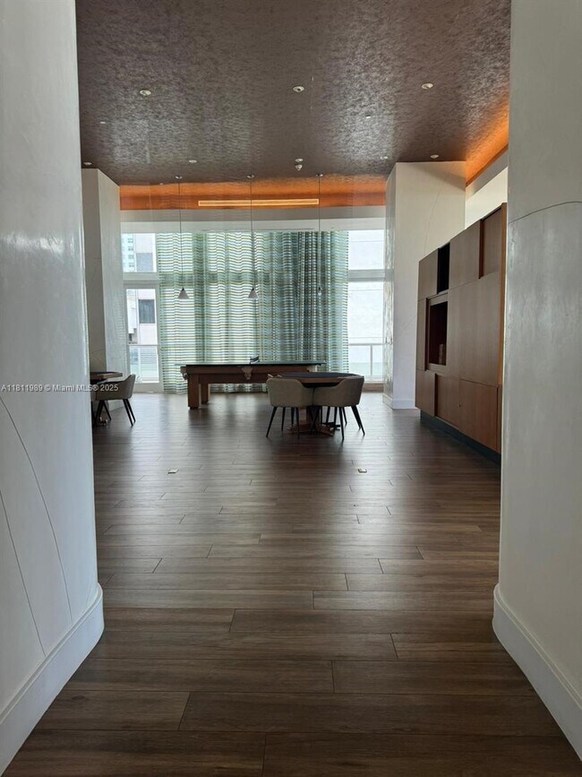 Building Photo - 50 Biscayne Blvd
