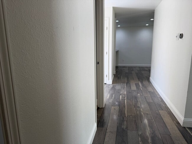 Building Photo - Gorgeous 2 bedroom 2 bath duplex in the trees