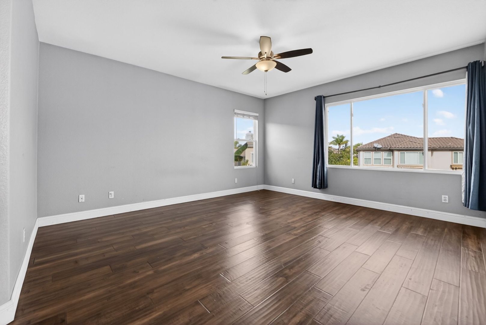 Building Photo - 11677 Swan Lake Dr