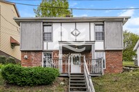 Building Photo - 129 Liberty St