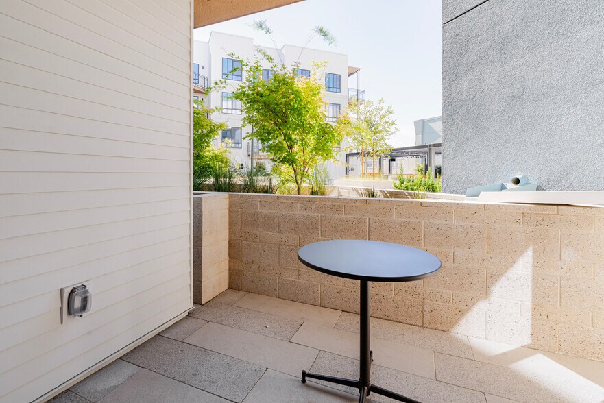 Building Photo - 85 Cleaveland Rd