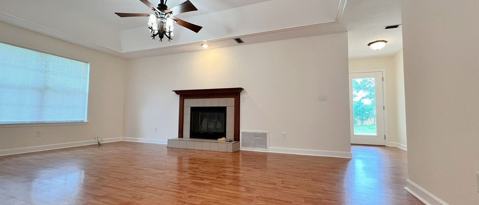 Building Photo - 358 Evergreen Pl