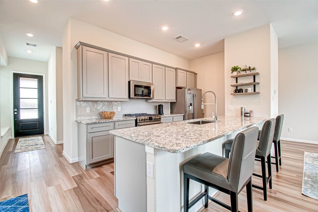 Building Photo - 617 Aspen Falls Ct