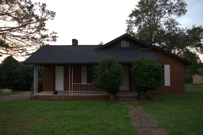 Building Photo - 364 Chattahoochee St