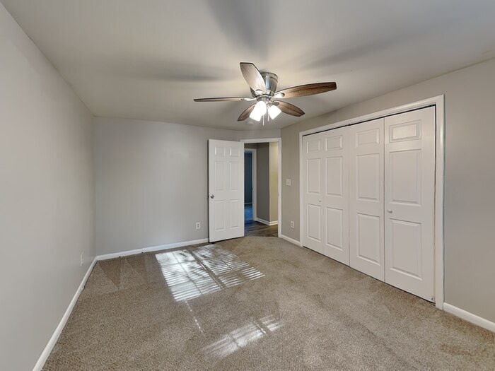 Building Photo - 1383 Muirfield Dr