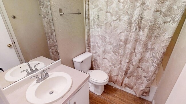 Building Photo - Charming 3 bedroom, 2 bath property in Cop...