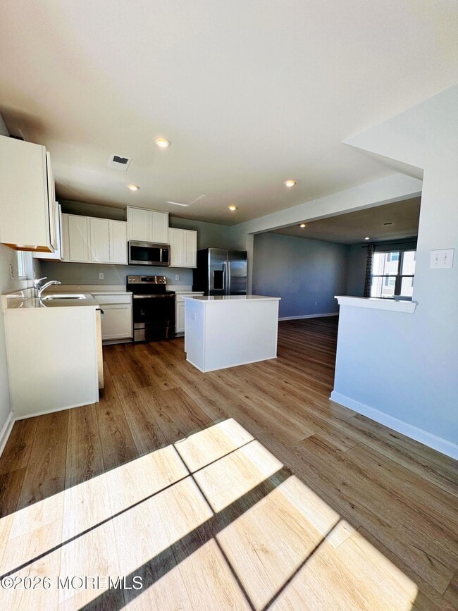 Building Photo - 207 Cyprus Ct