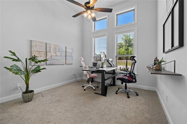 Building Photo - 230 Bequette Ln