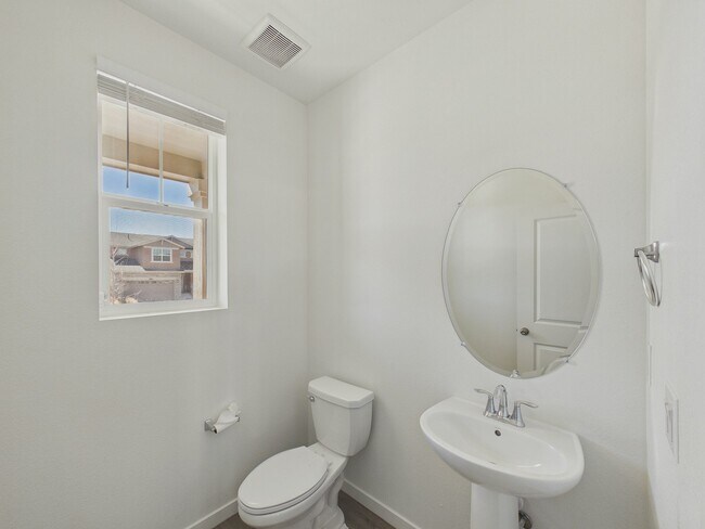 Building Photo - 24485 E Atlantic Dr