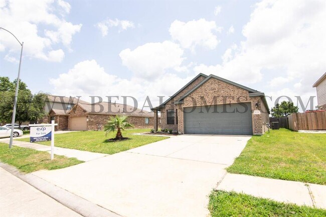 Building Photo - 9134 St Laurent Ln