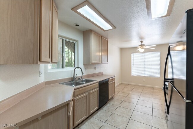 Building Photo - 1570 Jamielinn Ln