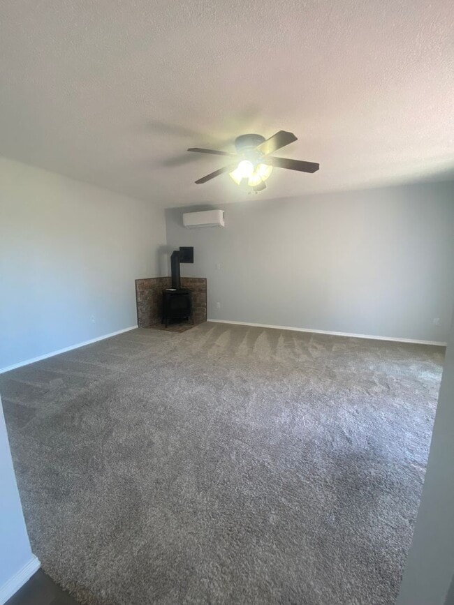 Building Photo - 11215 SE 235th Pl