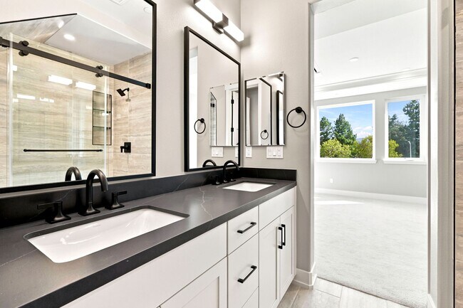 Building Photo - 2 Bed, 2.5 Bath Executive Home in Newly Constructed Community!