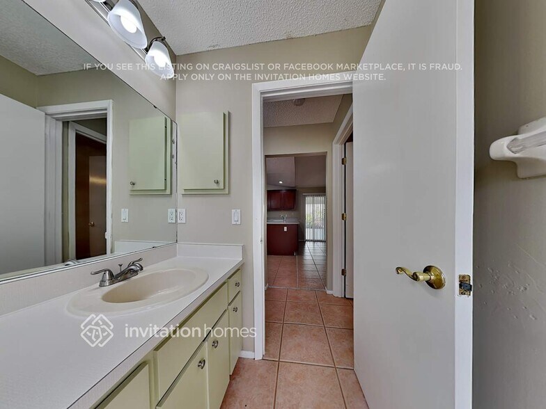 Building Photo - 2275 Cork Oak St W