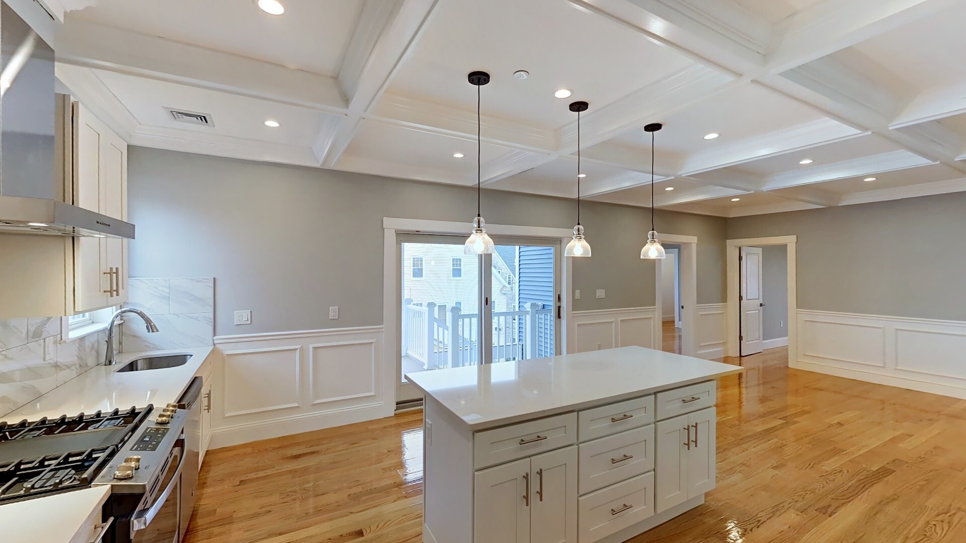 Building Photo - 30 Centre St