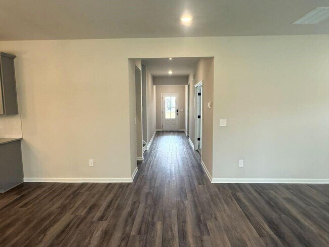 Building Photo - 2304 Grape Vine Wy