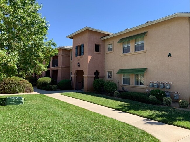 Interior Photo - Sierra View Gardens