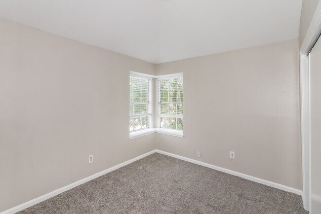 Building Photo - 16202 Samoa Way