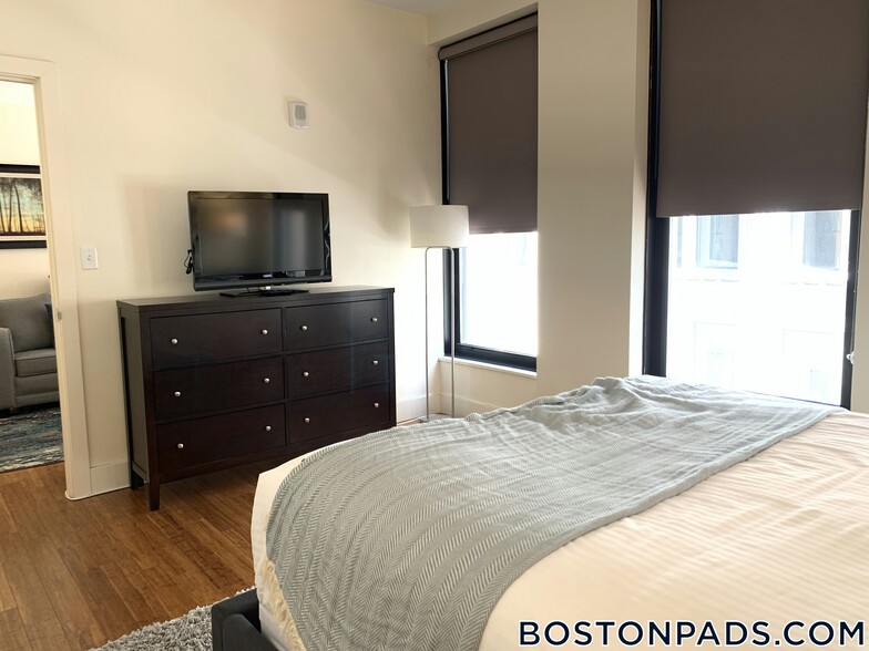 Building Photo - 8 Winter Pl