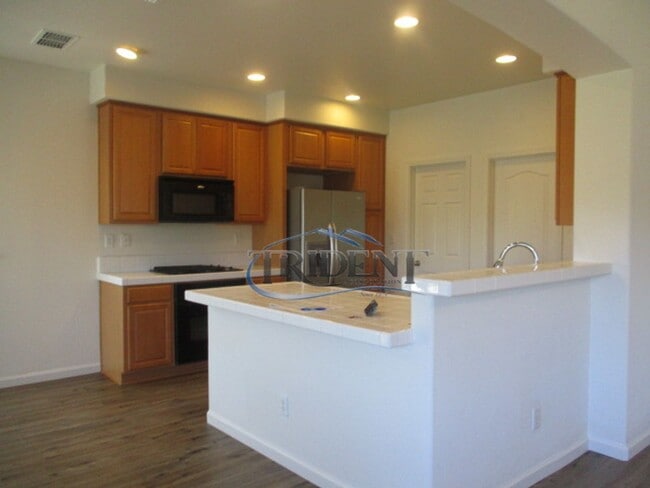 Building Photo - Beautiful 2 story Yuba City home