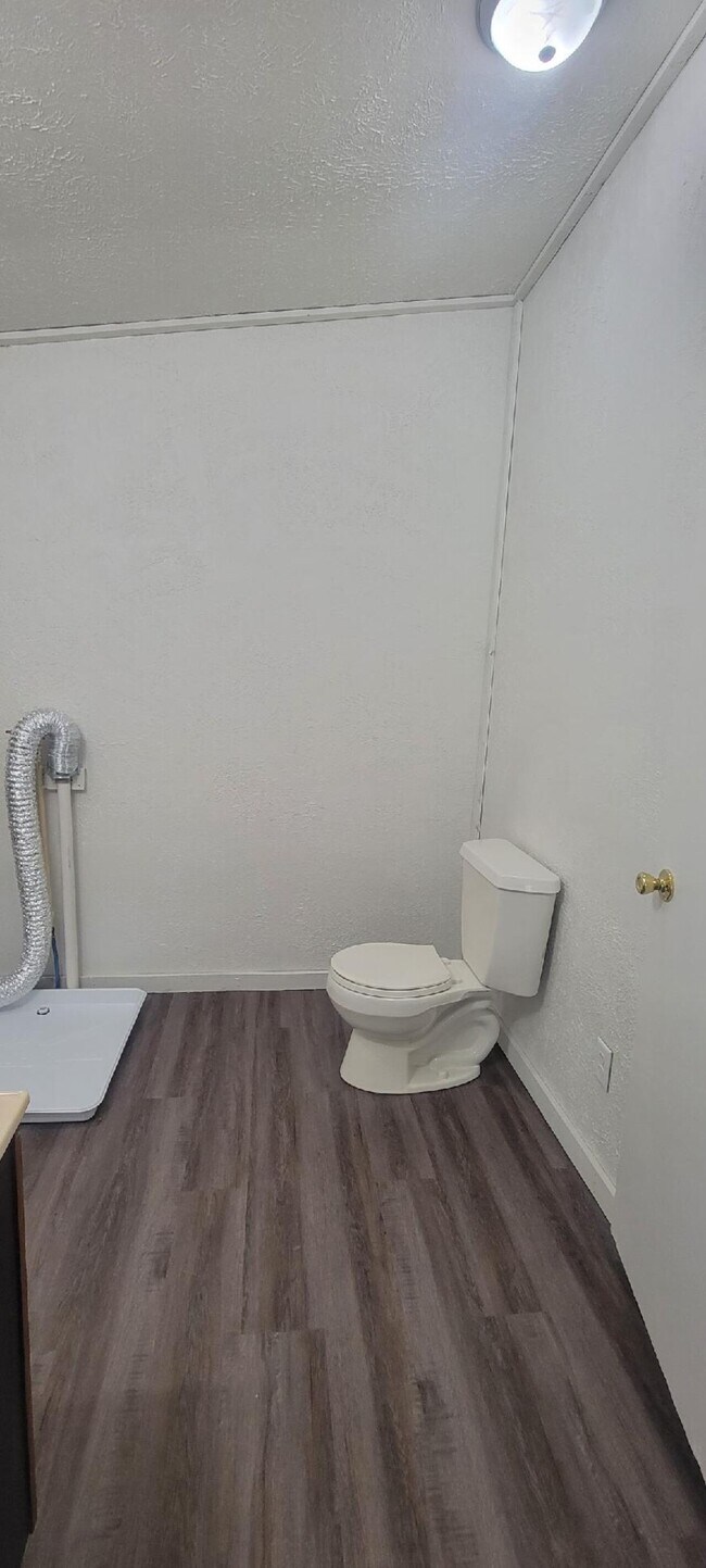 Building Photo - 1554 Willard Ave