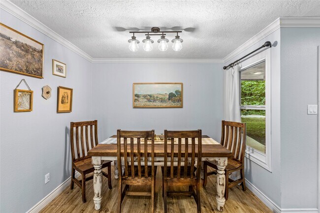 Building Photo - 112 April Wind Dr E