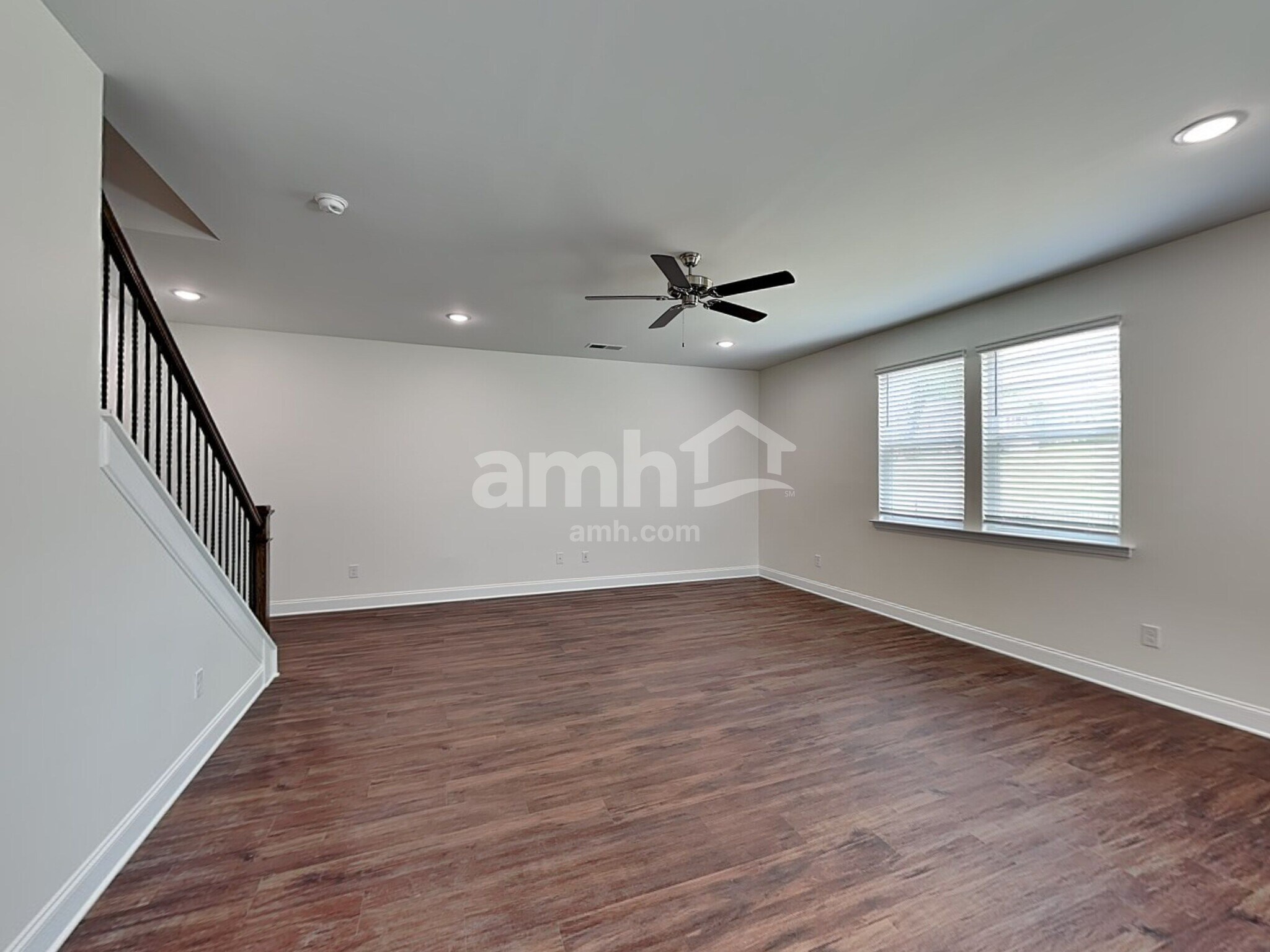 Building Photo - 13009 Redwind Dr
