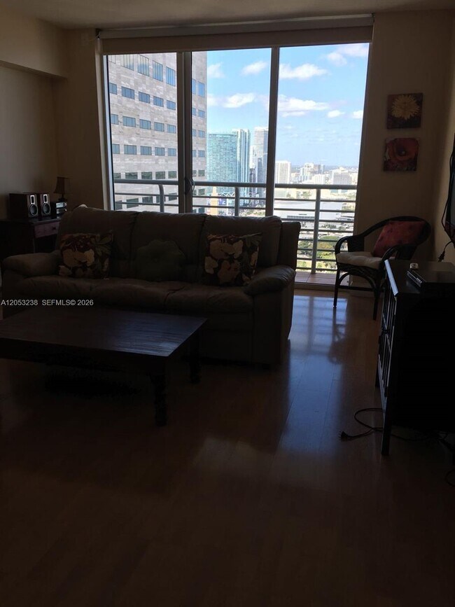 Building Photo - 325 S Biscayne Blvd