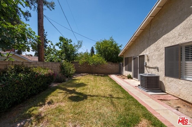 Building Photo - 7652 Quimby Ave