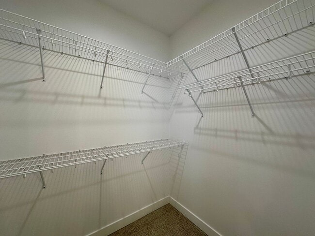 Building Photo - 2075 Bowfin Way