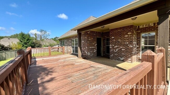 Building Photo - 610 Salems Ct