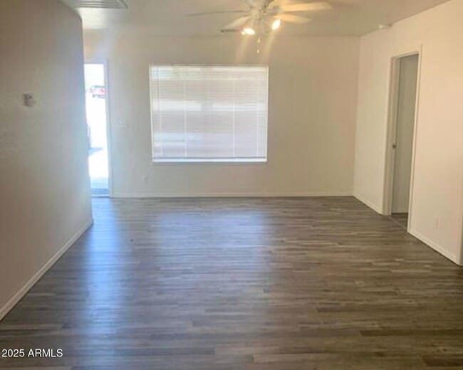 Building Photo - 4745 N Stallion Dr