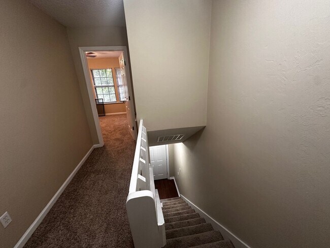 Building Photo - 797 Timber Way Court