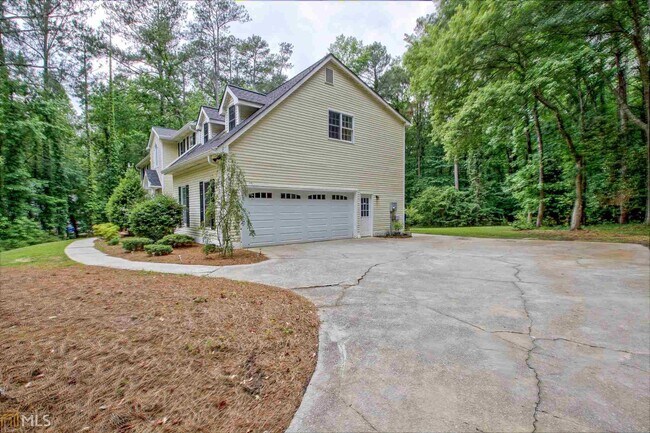 Building Photo - 208 Wysteria Ct