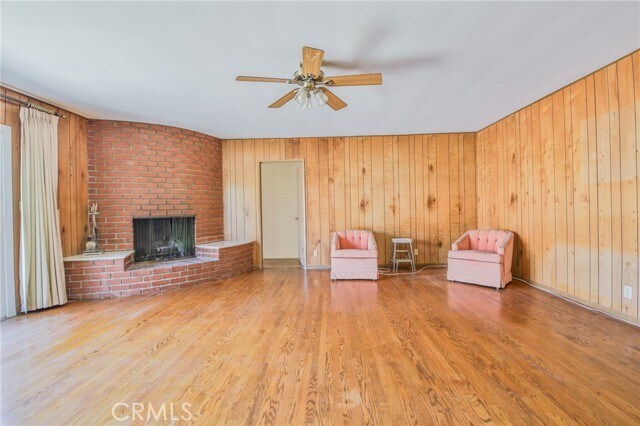 Building Photo - 3744 Pine Ave