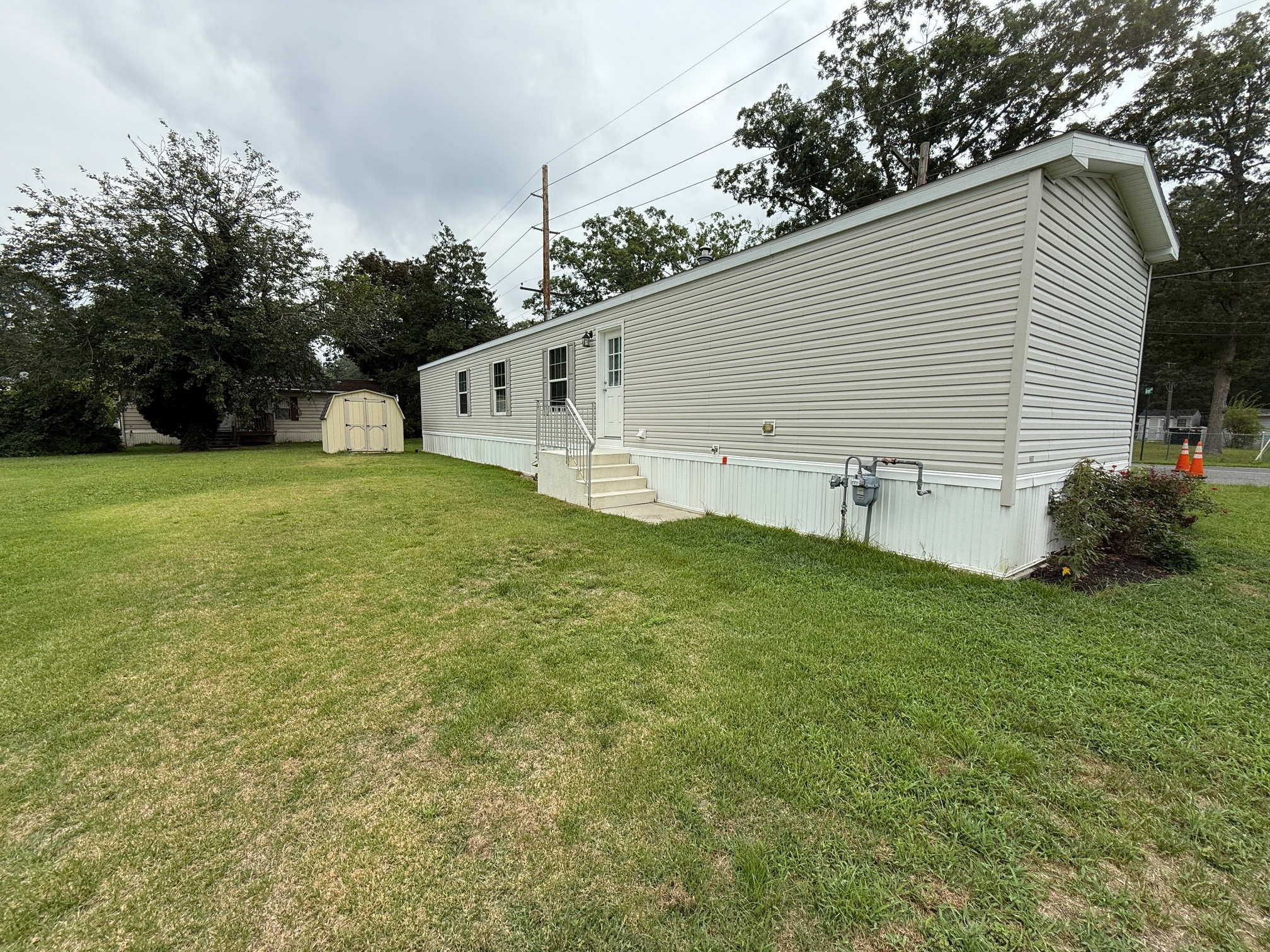 Building Photo - 518 S English Creek Rd