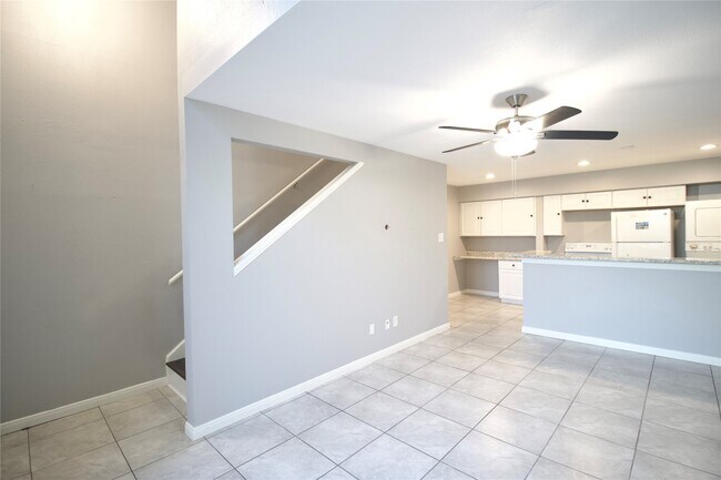 Building Photo - 16120 Stuebner Airline Rd