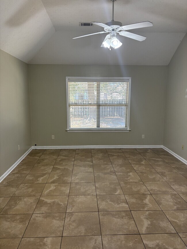 Building Photo - 9745 Silver Bell Ct
