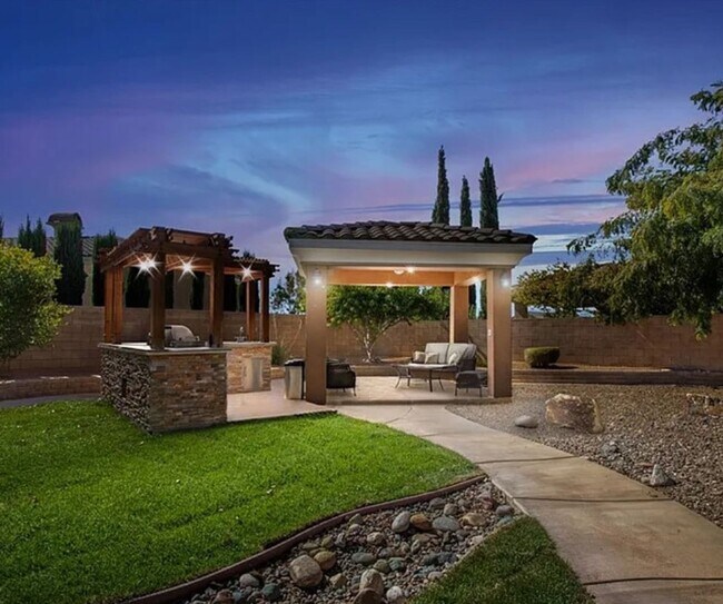 Building Photo - Luxury Home at Stonebrook Estates- Gated C...