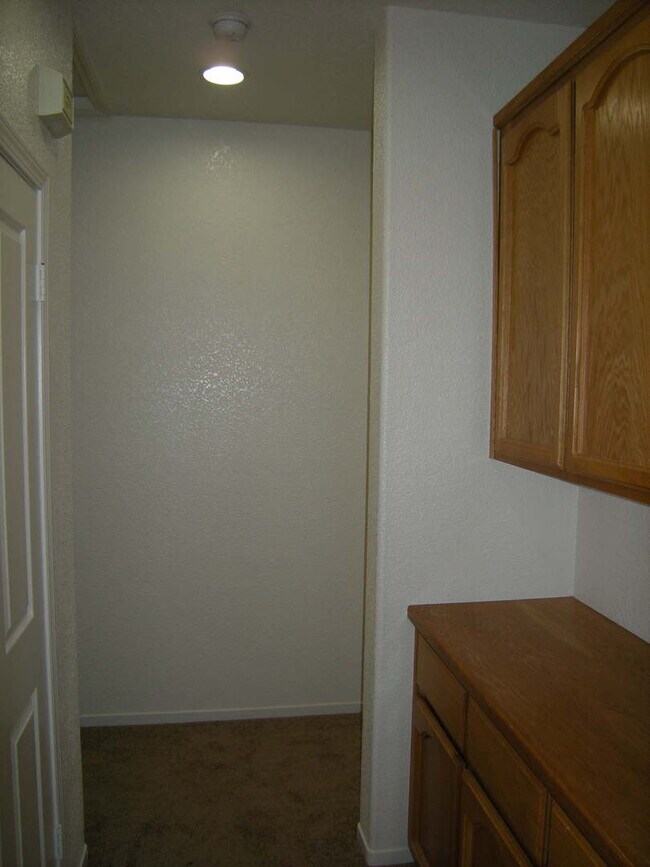 Building Photo - 2145 Beaujolais Ct