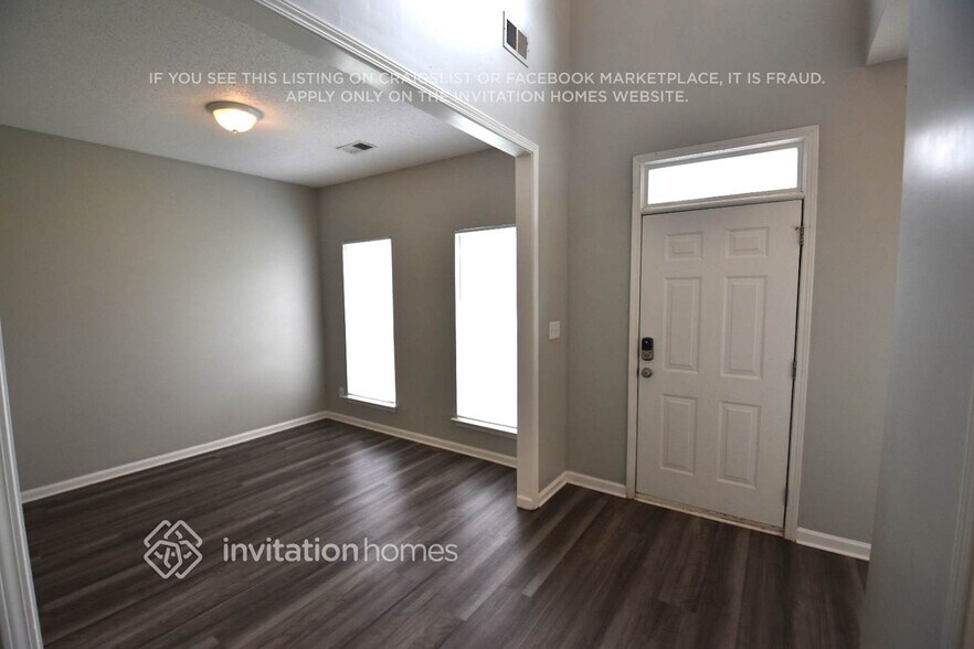 Building Photo - 211 Everett Park Dr
