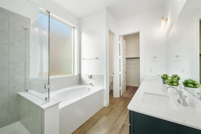 Building Photo - 2060 Terra Rose Dr