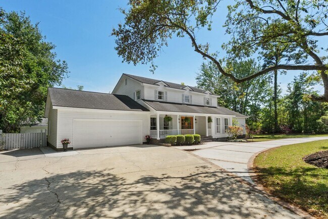 Building Photo - 5704 Woodside Ave