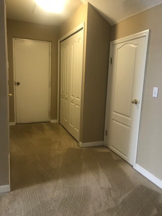 Building Photo - MOVE IN SPECIAL- Beautiful 3/2.5 Harmony Condo.