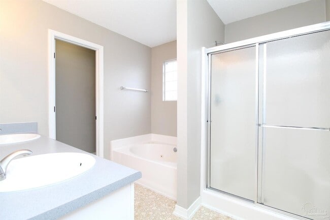 Building Photo - 4119 Spinnaker Pl