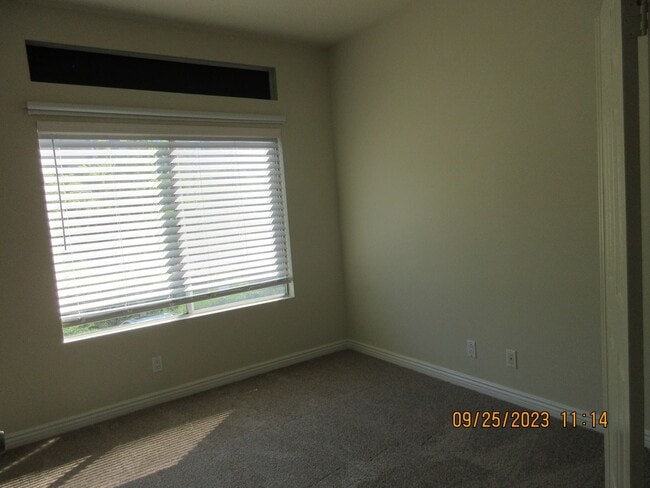 Building Photo - LOVELY MIRADOR 2 BR/2 BATH CONDO IN GREAT LAGUNA NIGUEL LOCATION